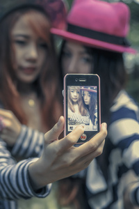 伦敦上空的鹰 推荐视频