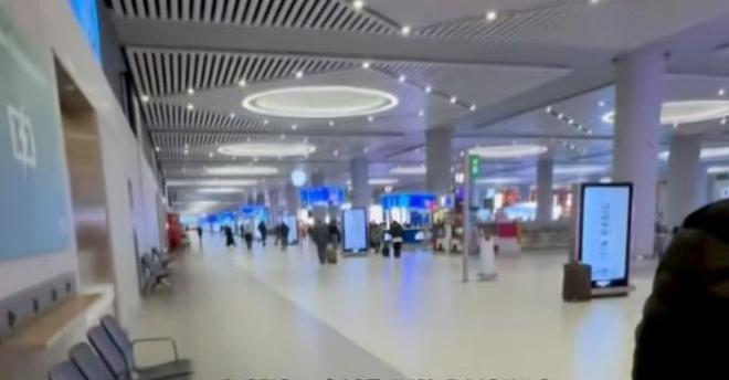 于春色暮晚相拥 推荐视频