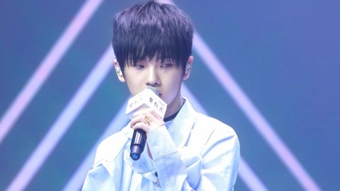 一个星期四 视频主图