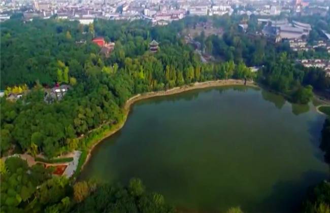 五年迷途，一吻沉沦 推荐视频