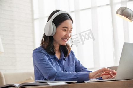 云端之上 推荐视频