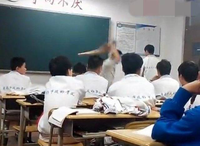 侦察员的功勋 推荐视频