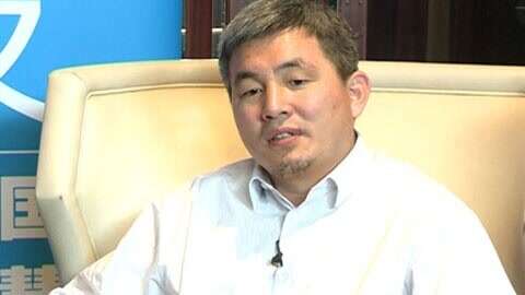 伊丽莎·施莱辛格：去掉面纱 推荐视频